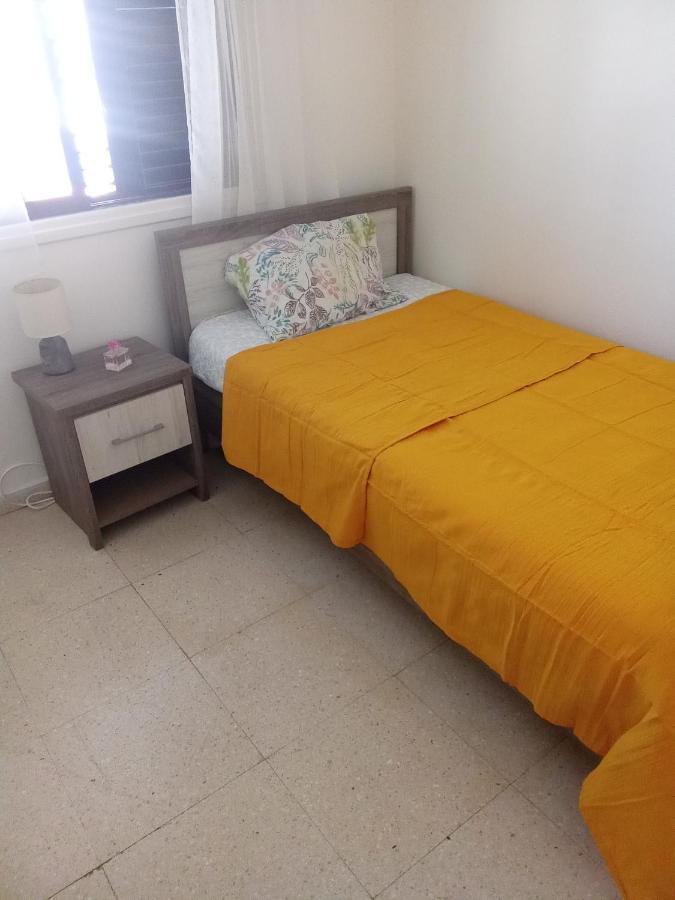 2 Bedroom Apartment In Makenzi Larnaca Exterior foto